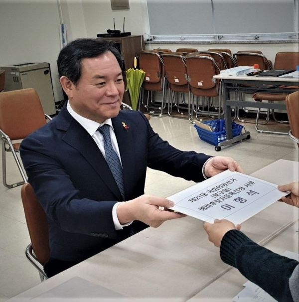 이형석 민주당 최고위원, 내년 총선 예비후보 등록