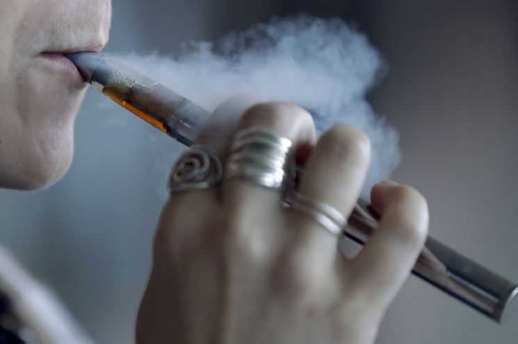 홍콩 흡연율 '9.5%' 역대 최저…4월부터 '전자담배' 금지