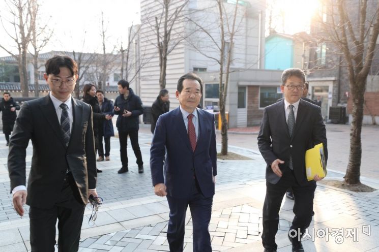 [포토]정세균 국무총리 후보자 출근 