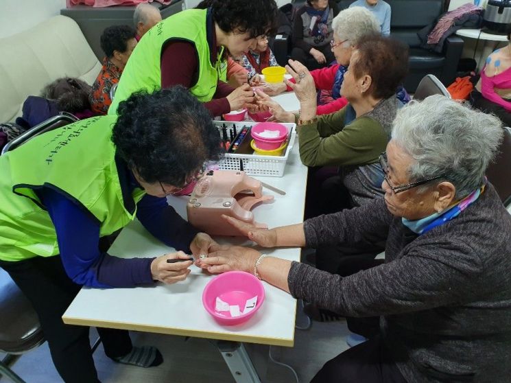 금천에는 특별한 봉사단 있다