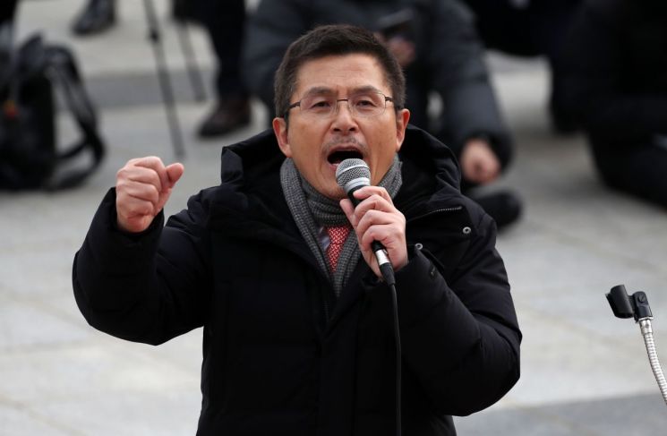 대변인 아닌데…배현진, 황교안 병상 호소문 대독 '이례적'