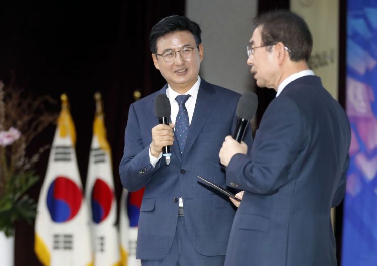 [포토]박원순 서울시장 '송파구 2020 예산설명회' 참석  