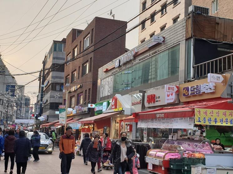 동작구 사당동 지역상권 활성화 위한 간판개선 추진