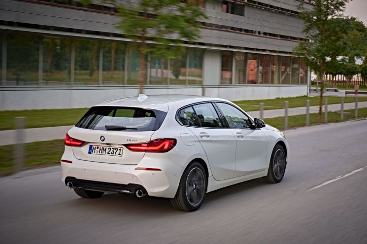 BMW, 뉴 1시리즈 국내 출시…118d 스포츠에디션 온라인 한정판매