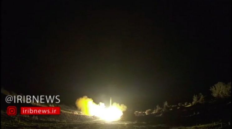 이란, 이라크 美軍기지 미사일 보복 공격(종합)