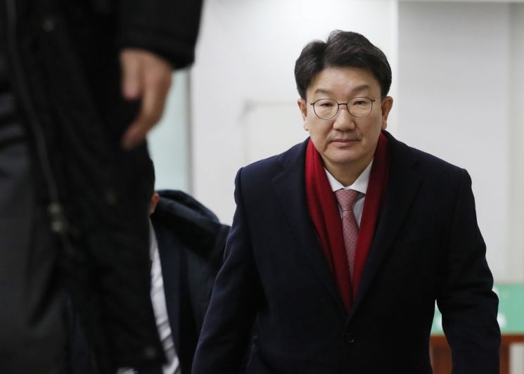 '강원랜드 취업청탁' 권성동 항소심서 징역 3년 구형