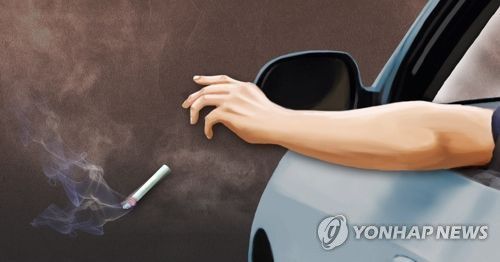 "도로가 재떨이냐" 운전 중 담배꽁초 무단투기, 끊을 수 없나요