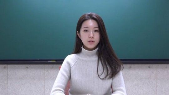학원강사 주예지 씨가 직업군 비하 발언으로 물의를 빚어 공식 사과하고 있다. 사진=주예지 유튜브 캡처