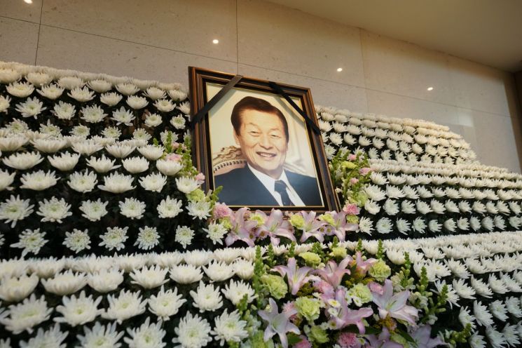 개인 자산만 1조원 이상…신격호 별세에 '상속' 관심도 '↑'