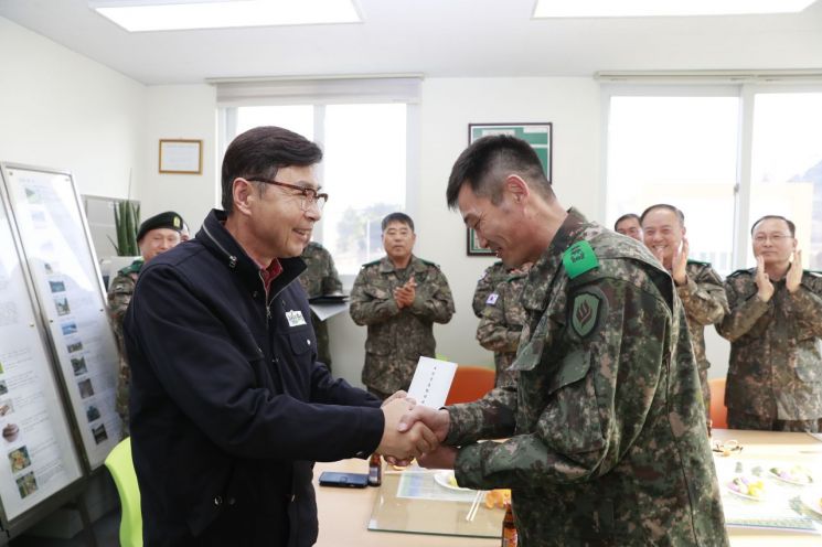 [포토] 김철우 보성군수 설맞아 군·경·예비군 위문