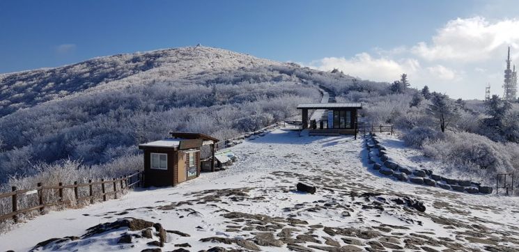 지리산국립공원 노고단 정상 탐방 예약제 지속 운영 중