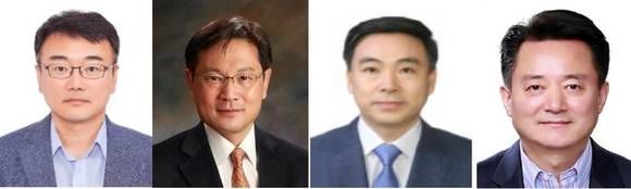 부사장으로 승진한 구형준 SDSA법인장, 안정태 삼성전자 감사팀장, 유병규 준법경영팀장, 임수현 솔루션사업부장(왼쪽부터)