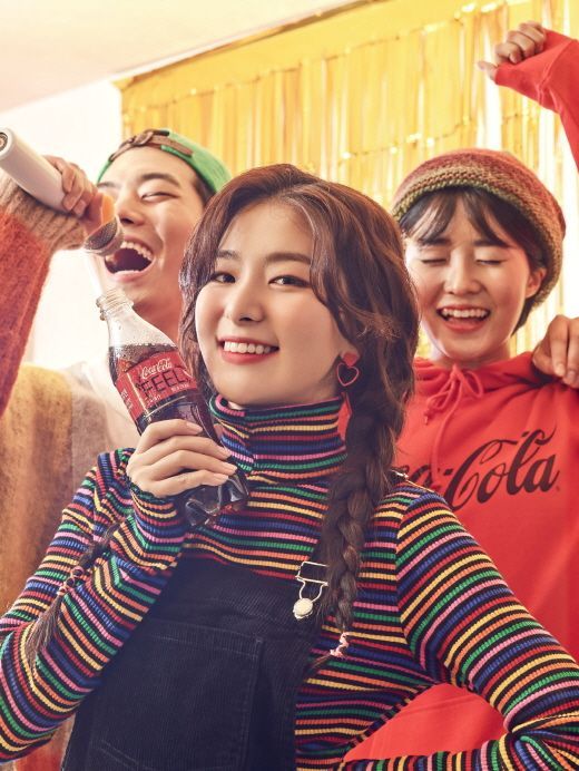 코카-콜라, 박보검·슬기의 새해 깜짝파티 광고 촬영현장 공개
