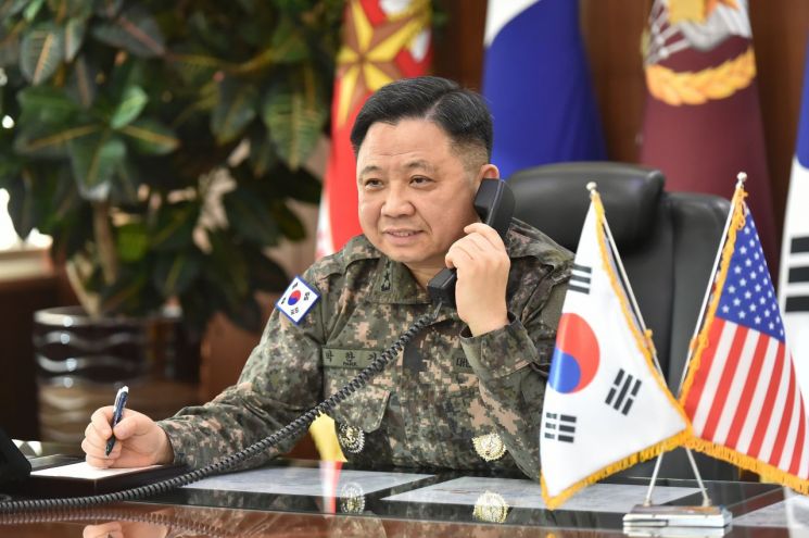 한미 합참의장 새해 첫 통화 ‘청해부대 파병’ 논의