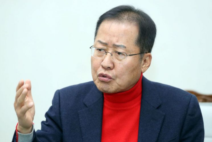 홍준표 “野, 지리멸렬하고 좌파들은 기승…명절인데 즐겁지 않다”