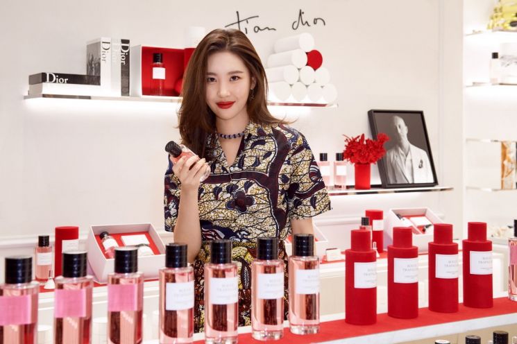 디올 뷰티 부티크, 메종 크리스챤 디올에서의 가수 선미