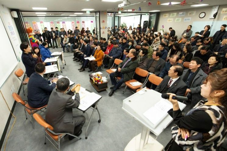 김미경 은평구청장, 주민과 만나 소통 행정 모범 보이다 