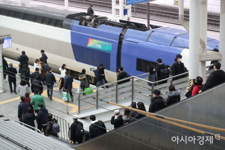 서울시, 설 대중교통 막차 연장 안 한다…선별진료소는 지속 운영