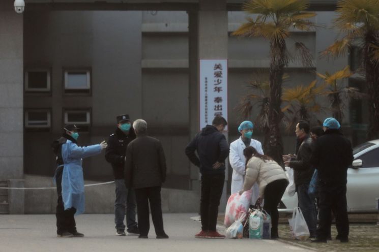 신종 코로나 확진자 4000명 돌파…미국은 중국 여행경보 최고수준 격상
