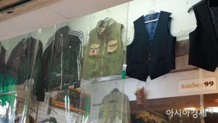 [인스타산책] 동묘 구제시장 '꿀템 찾기'