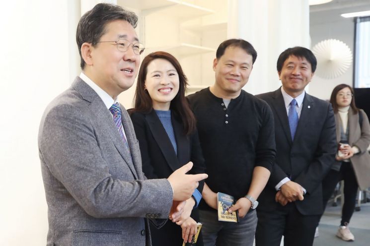 박양우 장관 "관광기업 육성 TF 운영·제도 정비할 것"