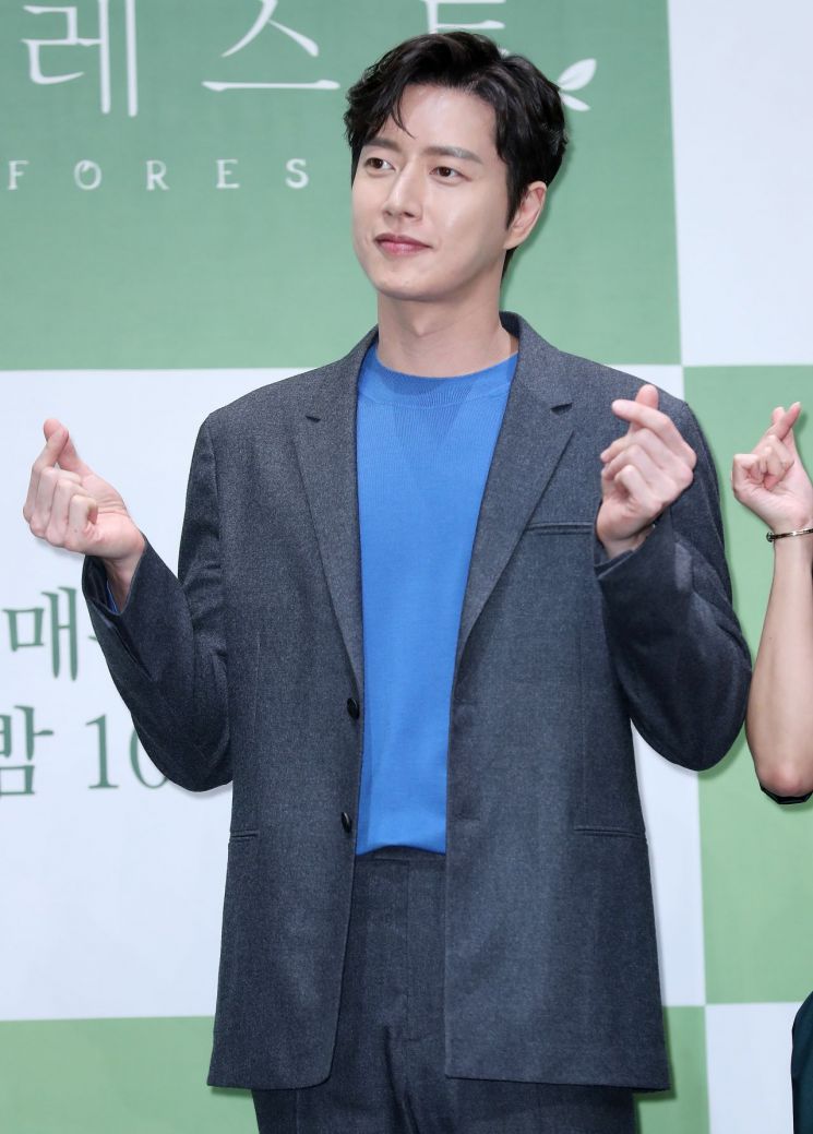 박해진, 실화인지 의심하게 만드는 피톤치드 비주얼