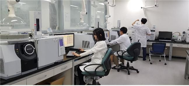 잔류농약 검사 장면