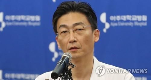 이국종 아주대병원 외상외과 교수 [이미지출처=연합뉴스]