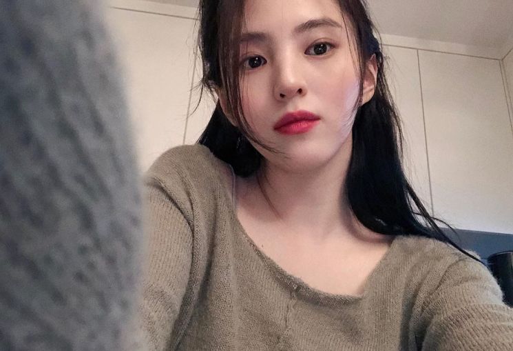 한소희, 심쿵주의 인형 비주얼…고혹미는 덤