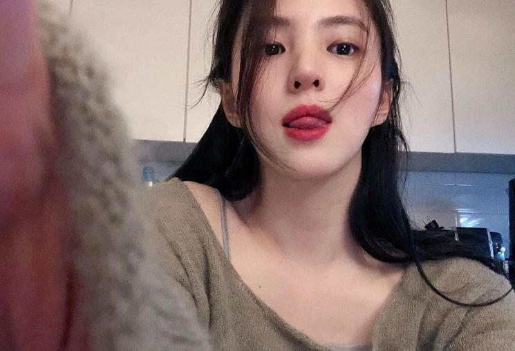 한소희, 심쿵주의 인형 비주얼…고혹미는 덤