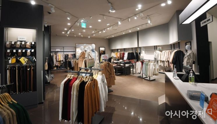 "신종 코로나가 바꾼 신풍속도" 쇼핑·외식 접었다…"방콕 구매·따릉이 거절·마스크 낀 하객"