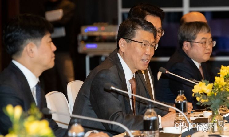 은성수 금융위원장 "외국계 금융사, 韓서 새 비즈니스 발굴 가능"