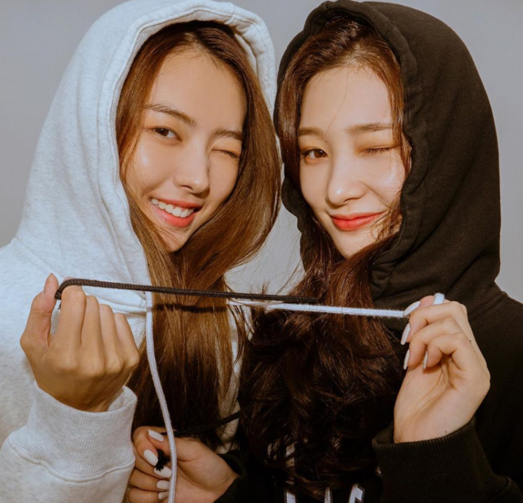 임나영, 정채연. 사진=정채연 인스타그램