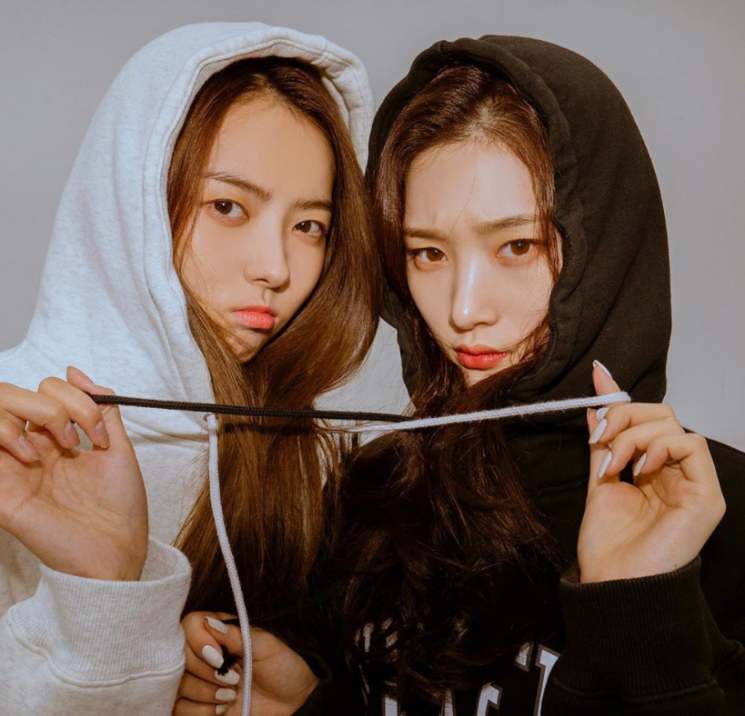 임나영, 정채연. 사진=정채연 인스타그램