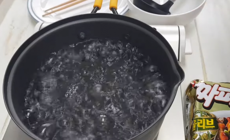 사진=농심 유튜브 화면
