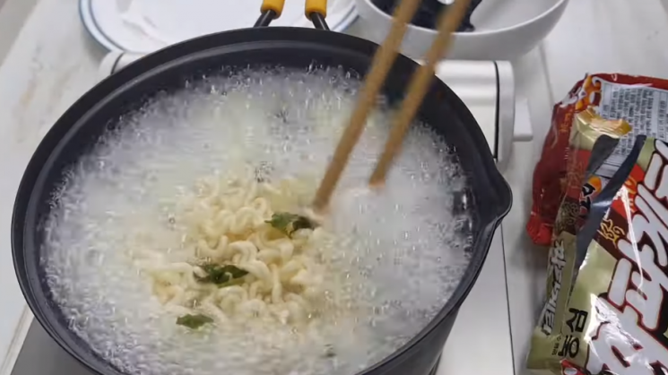 사진=농심 유튜브 화면