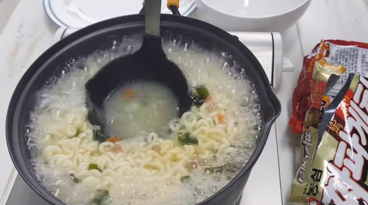 사진=농심 유튜브 화면