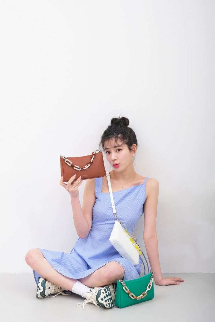 '상큼발랄' 이유비, "이미 봄"