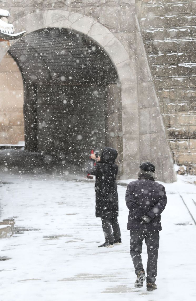 [포토] '보내기 싫어 겨울, 다시 유턴'