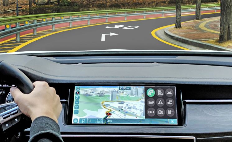 현대기아자동차가 도로와 교통 상황에 맞춰 자동 변속해주는 전방 예측형 ‘ICT 커넥티드 변속 시스템’을 세계 최초로 개발했다.(사진=현대기아차)