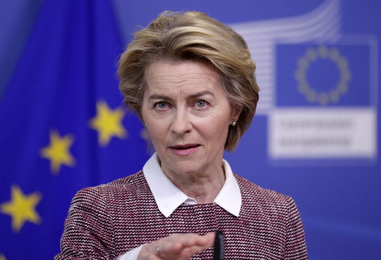 "AI, 인간이 통제할 수 있어야"…EU 디지털 가이드라인