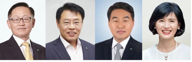 왼쪽부터 최성재, 김영주, 윤완식, 임찬희 신임 IBK기업은행 부행장.