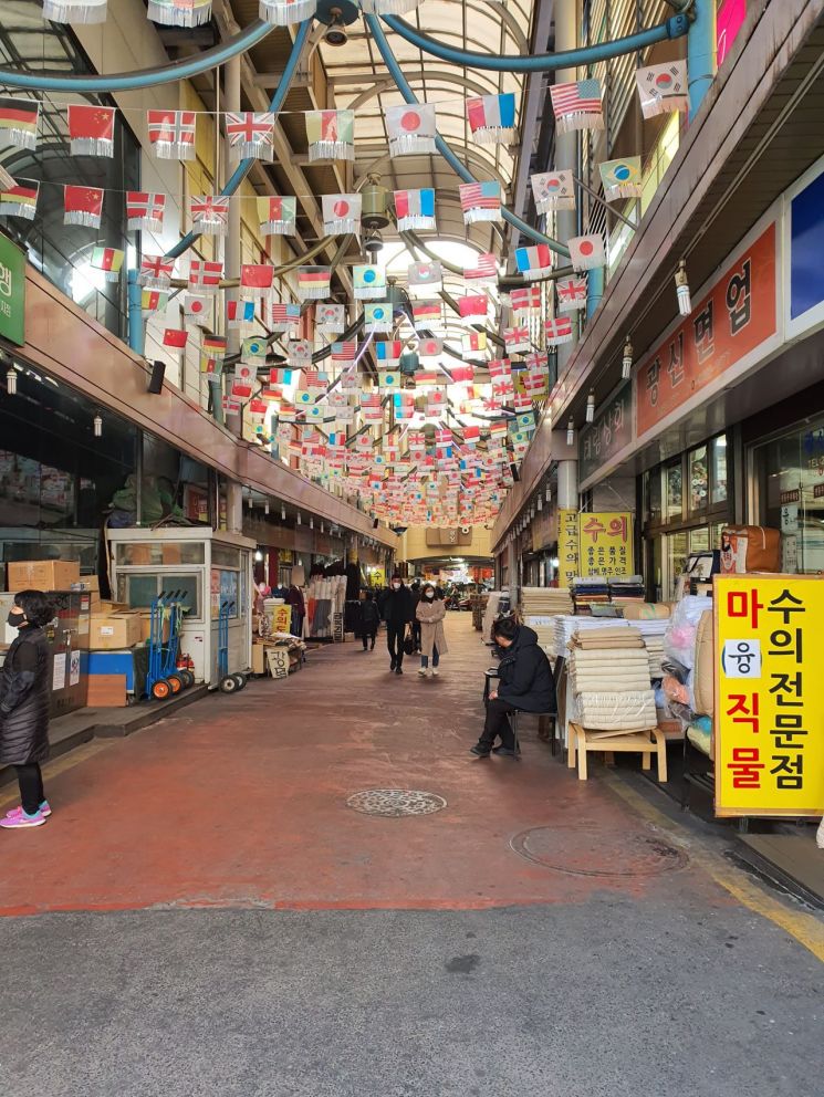 [르포]'서울의 심장' 때린 코로나19…외국인 종로관광도 직격탄 
