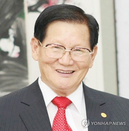 신천지 교주 이만희 檢 고발…수원지검 배당
