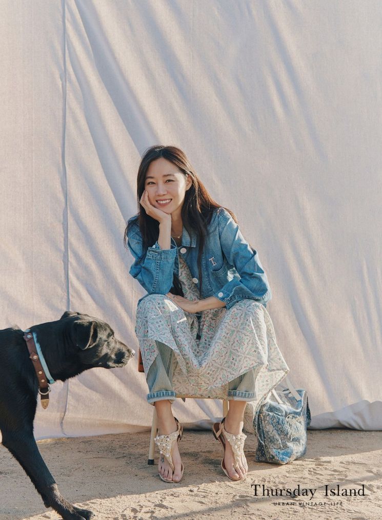 대체 불가 공블리…공효진, 써스데이 아일랜드의 새 얼굴