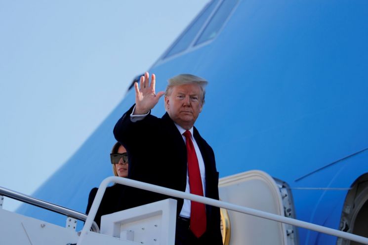 트럼프 "러시아 대선 개입설 배후는 애덤 시프"