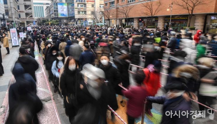 한국인 10명 중 4명만 "삶에 만족한다"…24개국 중 꼴찌