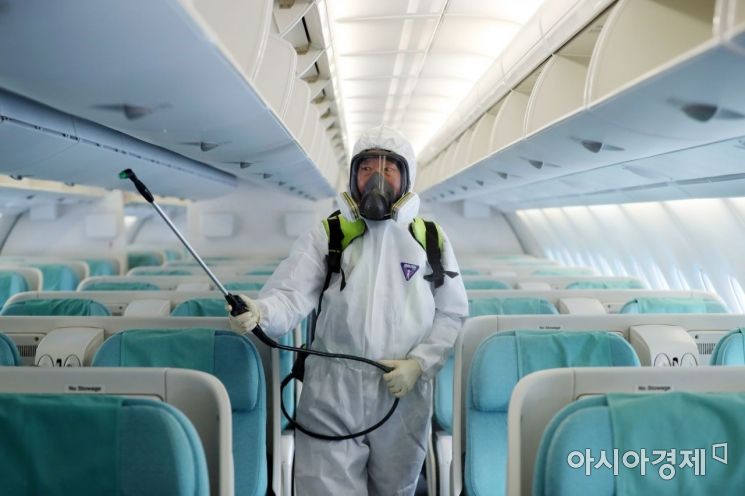 대한항공, 중·장거리 근무 객실승무원에 방호복 지급