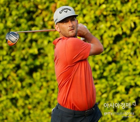 에브리 7언더파 "6일 전에는 15오버파"…"베이힐이 좋아~"