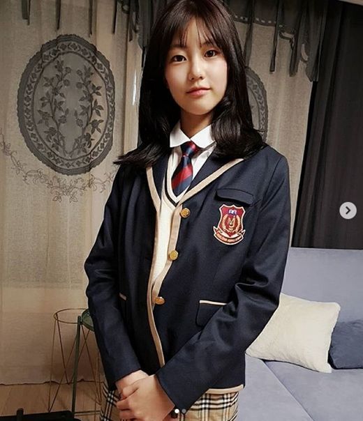 박연수 딸 송지아, 모델핏 교복샷 "학교 가는 날만 기다려…코로나 줄어들길"
